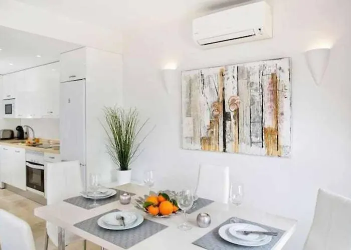 アパート Best Location In Marbella. Beachfront!! *