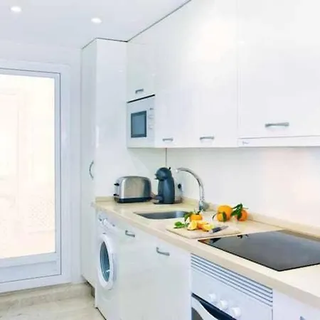 Apartman Best Location In Marbella. Beachfront!!